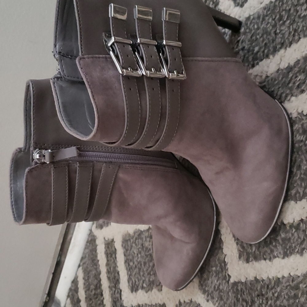 Sam& Libby boots